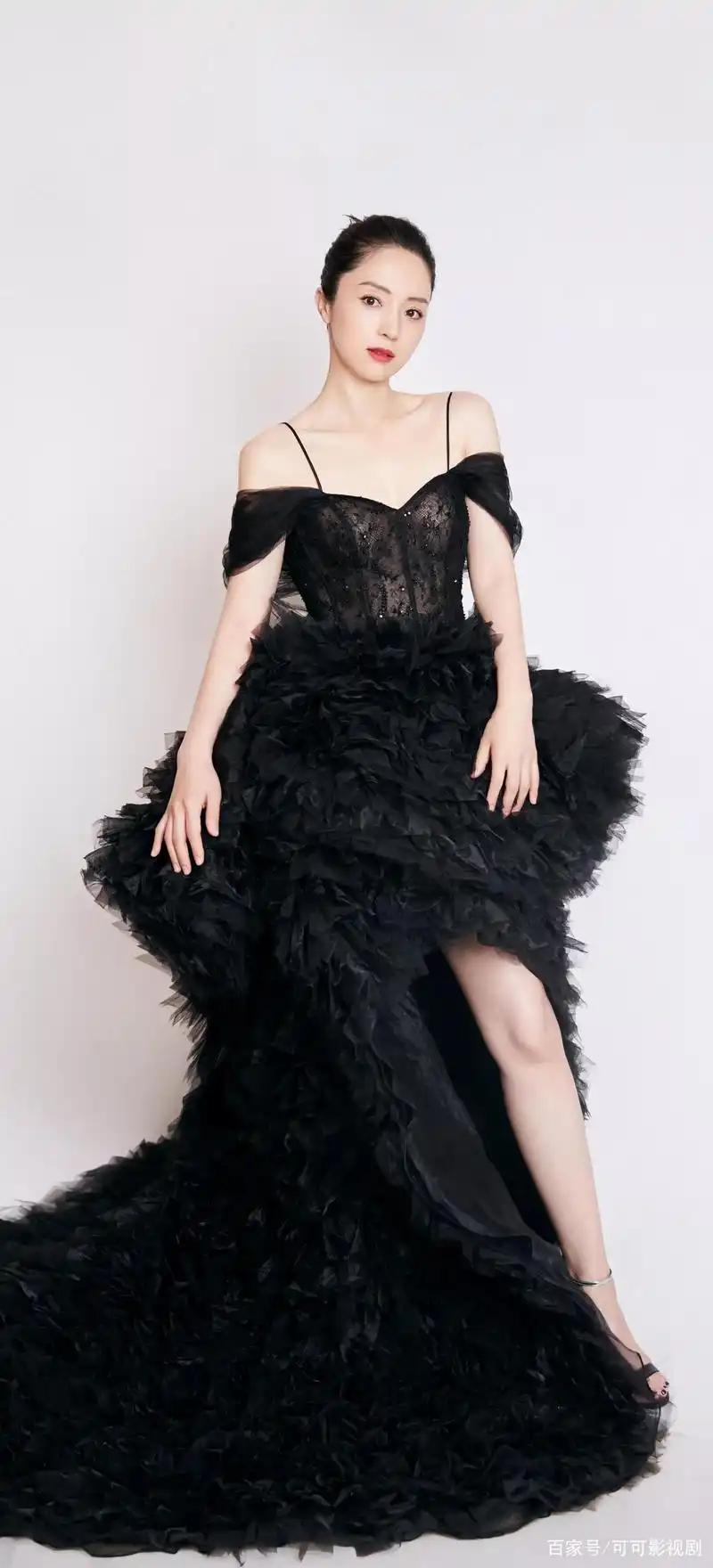 "雪花女神龙"董璇高清写真美爆了,柔韧和强大的女人!