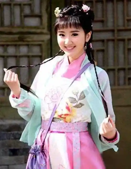 毛晓彤拒绝天价赡养费,巧用妙计轻松解决生父纠缠