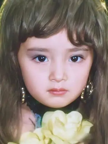 97杨幂的童年照片 _圈子-新氧美容整形