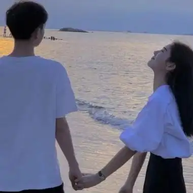 ins真人唯美恩爱情头希望夏天是_情侣头像_我要个性网