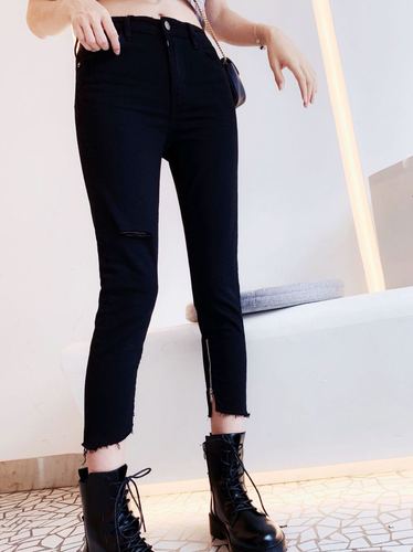 2021款黑色牛仔裤女韩味显瘦小小脚拉链开叉百搭牛仔裤