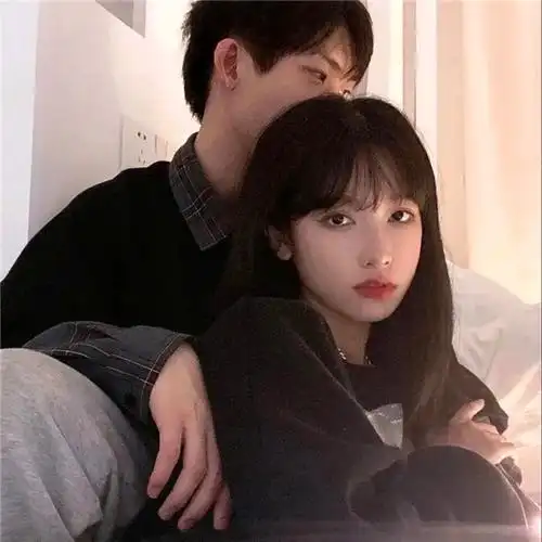 绝版ins情侣头像真人