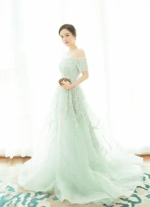 05亿蜜蜂的蜂 爱你一生一世 你是最美的 #表白杨幂##寻寻幂幂,不离不