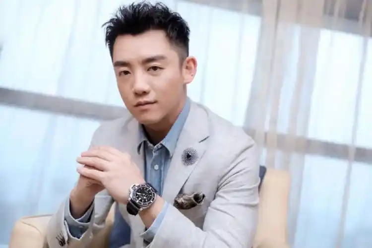 郑恺火锅店发声道歉,明星店铺成翻车重灾区?