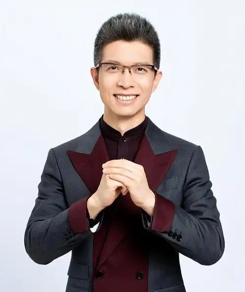 回顾:至今未婚的6位央视主持人,大的57岁小的32岁,个个才华超众