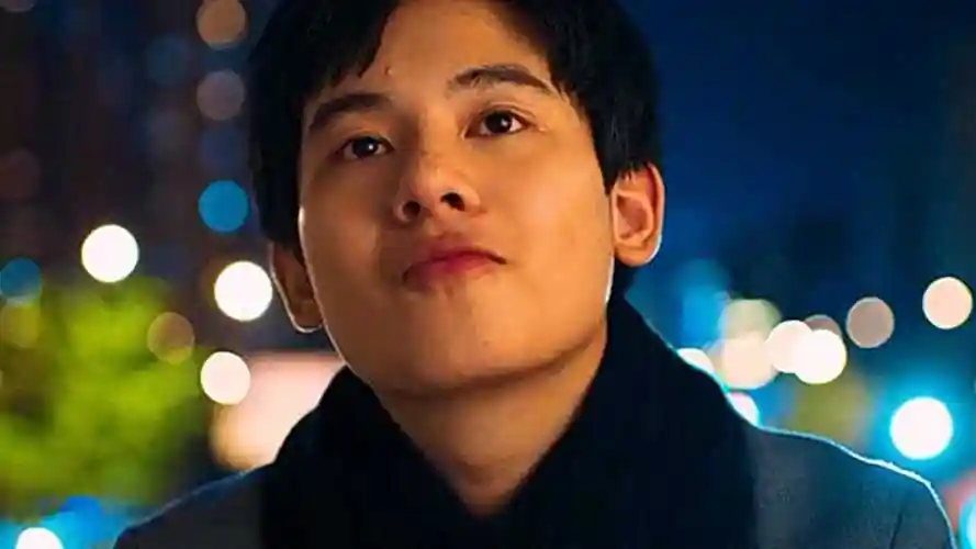 看到最后莫名的想哭还以为电视剧会改编结局希望不要让褚赢消失