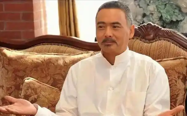 周润发现身上海老太多,皱纹如树皮双眼难睁开,模样消瘦引人担忧