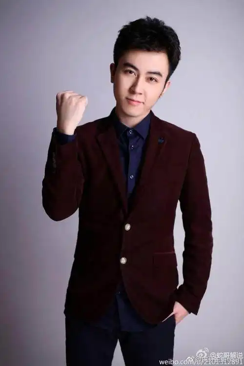 lol虎牙一哥蛇哥站队楚河蛇哥建议嗨氏向楚河道歉