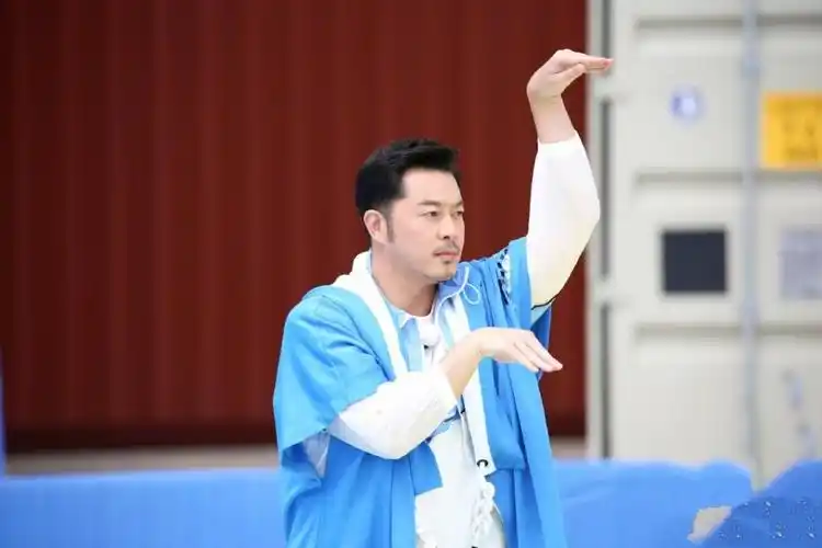 沙溢坦言要和李晨一起健身疑似为下一季奔跑吧做准备