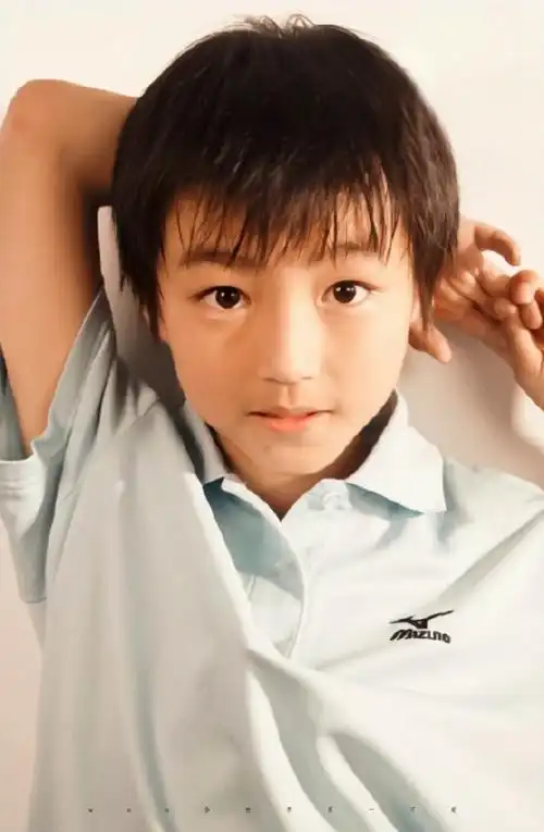 王俊凯童年洗澡照##王俊凯