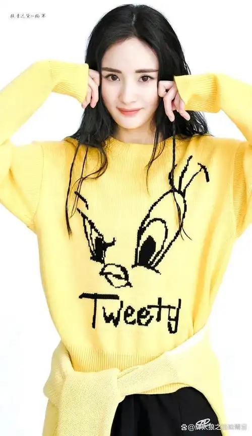 难该杨幂说一不小心回到小时候了,你的小时候和杨幂的小时候一样吗?