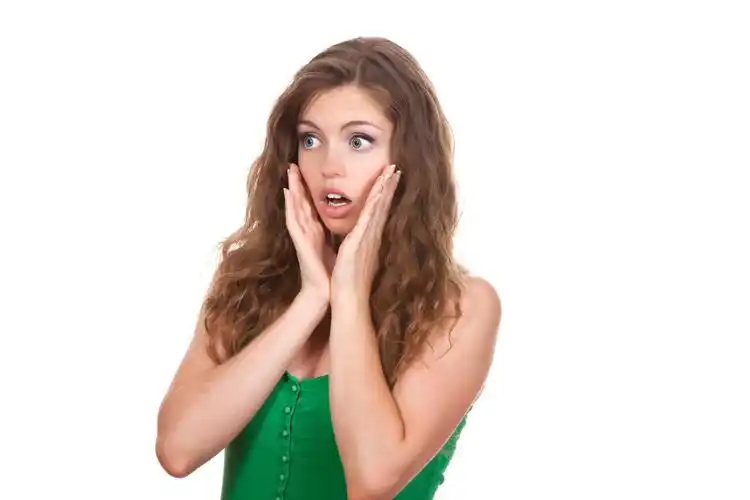 人像半身漂亮欧美女人人物特写震惊圣诞女郎惊喜表情震惊可爱男婴带