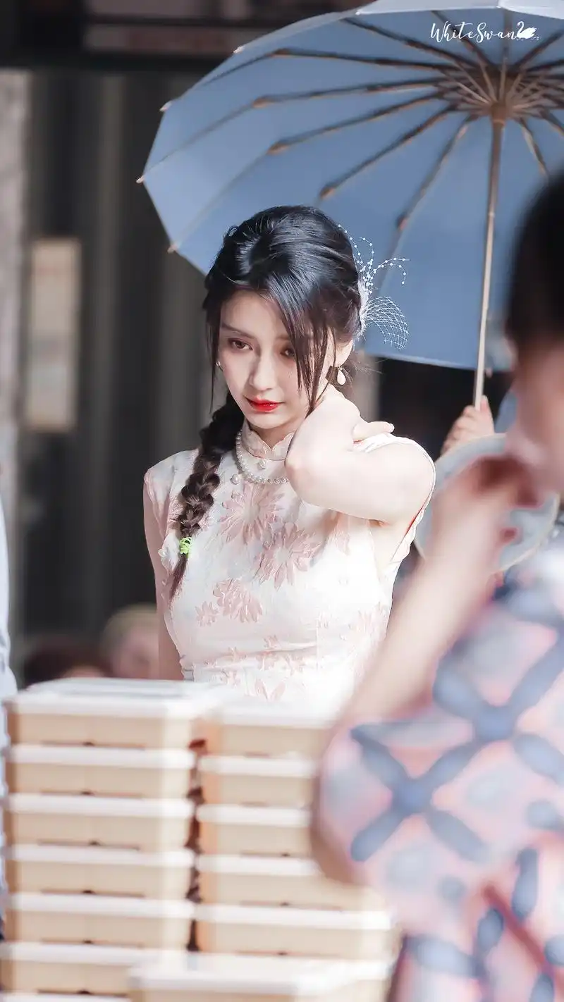 angelababy穿旗袍的图片,直接封神!