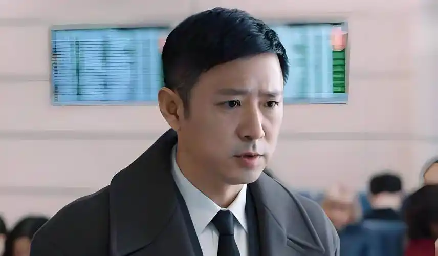 荧屏暖男高鑫,25岁凭尔豪爆红,弃事业追求"小秦氏",从未后悔