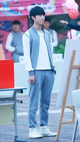 王俊凯 #tfboys 电视剧我们的少年时代拍摄花絮 高清 帅气