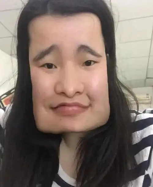 大神恶搞p图来袭这是见过最精致的五官以及最抚媚的男人