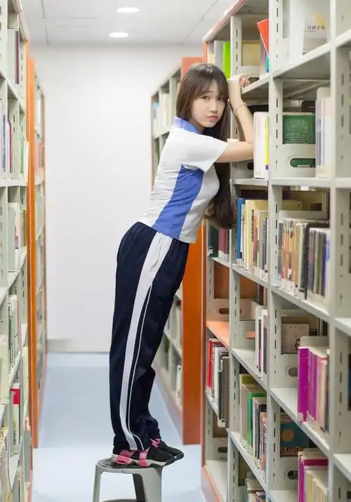 青春是一本太仓促的书|校服|衡水二中|穿校服_新浪新闻