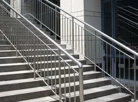 不锈钢 em style=color:red>圆 /em>管 em style=color:red>扶手