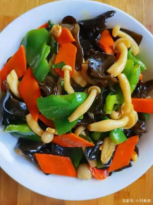 学会这个养生小炒,养胃又健康,夏天吃点这个菜,降火又解毒