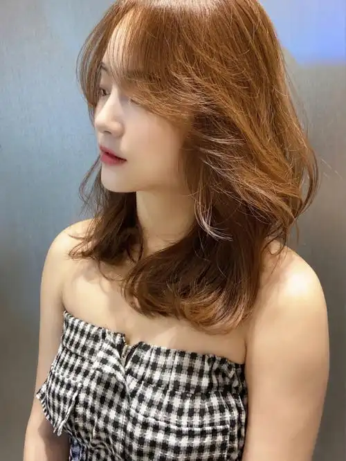 且不张扬 可盐可甜头发底色只要没染过红色深色可以直接染想象一下 在