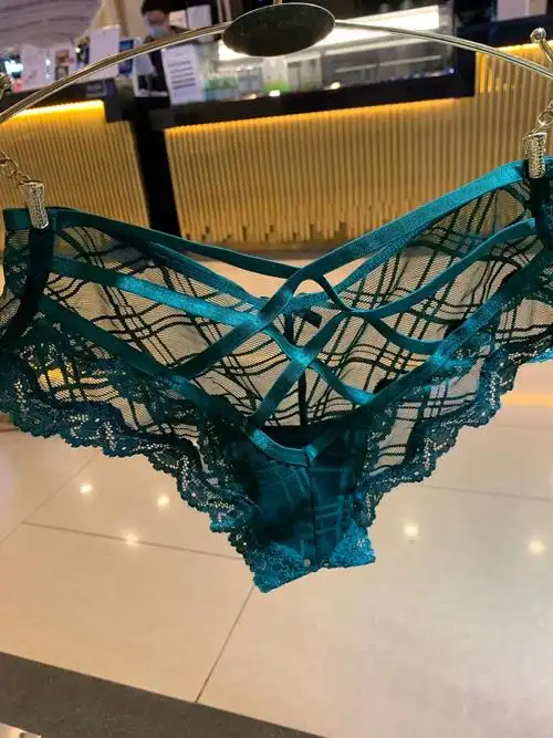 内裤蜜桃黑色火辣三角蕾丝透视性感交叉性交叉女三角裤