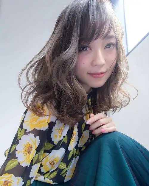 适合圆脸型女生的12款发型简约洋气减龄还瘦脸秒变优雅时髦精