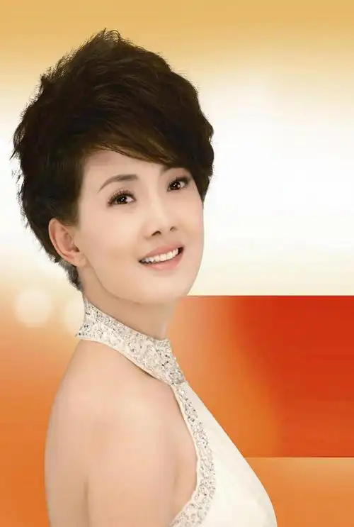 明星系列__牛 莉◇〖高清养眼大图〗 - 军警草原