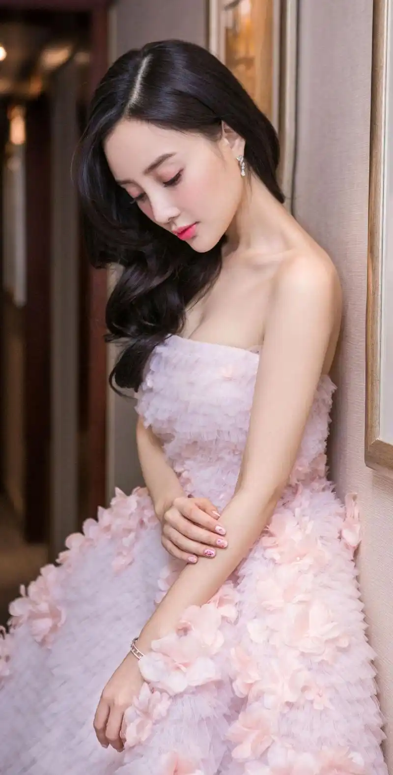 李小璐高清写真图集,皮肤白皙,美丽动人