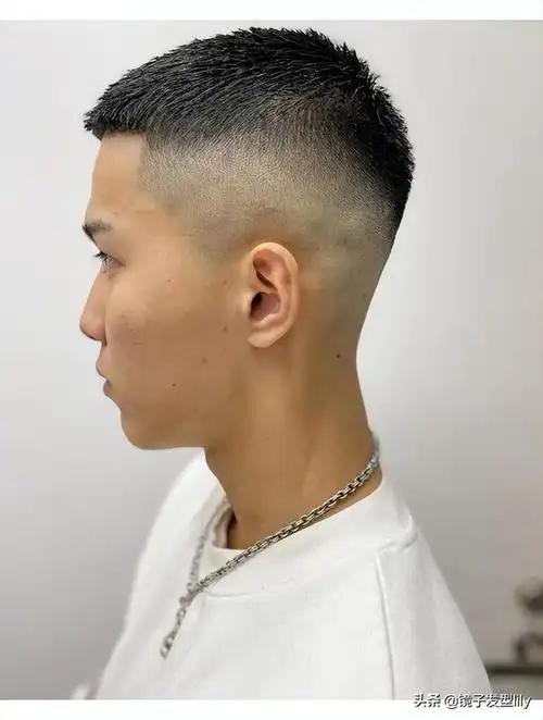 寸头发型男士(最火男发15款)