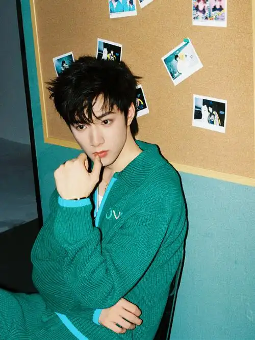 c位图真的巨巨巨可爱#刘耀文叁重楼暨出道四周年演唱会#@时代少年团