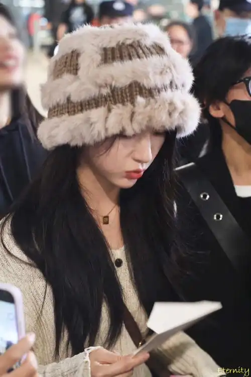 刘些宁不负热爱前路生花