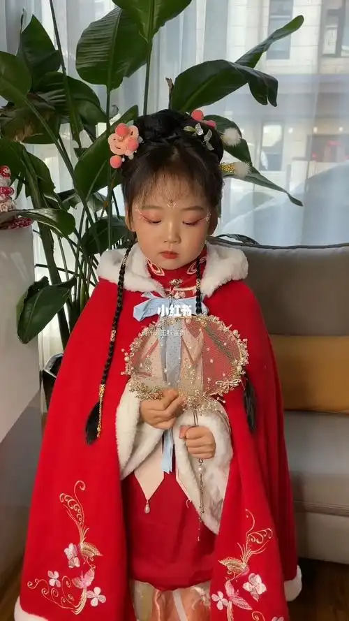 儿童汉服演出妆造