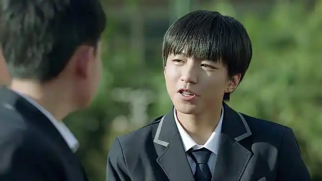 小别离:李想委托朵朵写剧本,小宇的反应,比朵朵更激动-影视综视频