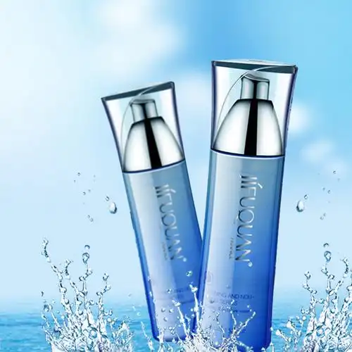 雪颜无暇嫩白保湿柔肤水 收缩毛孔补水柔肤水 精品化妆品批发厂家图片