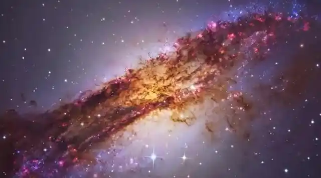 通过哈勃太空望远镜我们看到的真实宇宙