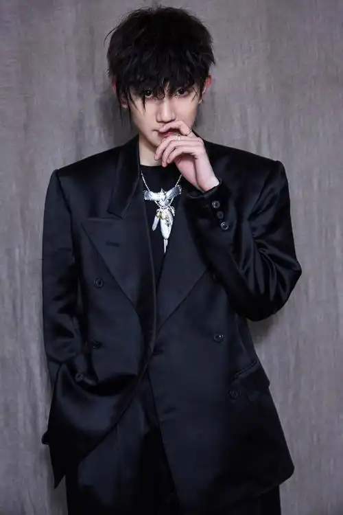 王源粉丝育苗专用##王源看我们如何相遇vlog