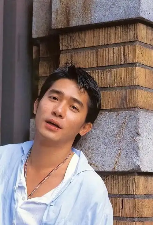 事实证明,61岁久居日本的梁朝伟,已经走上了另一条大道!