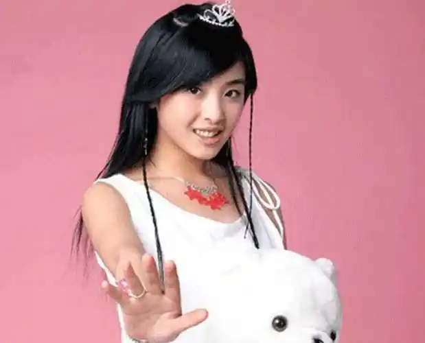 原创张含韵回忆成名经历从15岁到31岁她从不是别人眼中的乖乖女