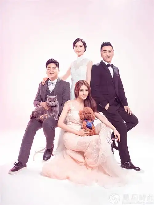 陈冰七夕节晒四人全家福感动于父母爱情自爆被虐狗