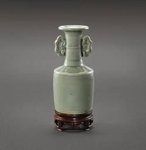 北宋 龙泉窑青釉凤耳尊/双凤耳盘口瓶纸捶瓶 – 【临渊阁】 嘉和山人