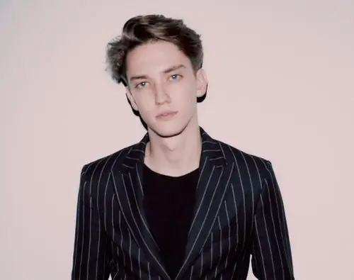 芭蕾王子julianmackay漫画里走出来的美少年