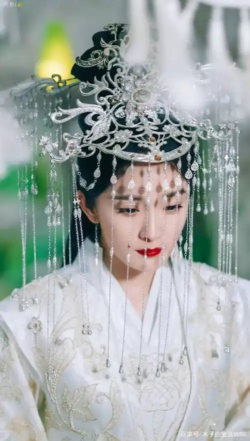 白浅的大哥为何是龙