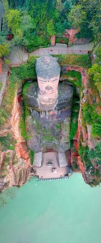 2020航拍乐山大佛