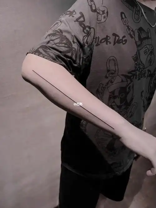 手臂纹身  #手臂纹身  #线条纹身  #直线纹身  #厦门纹身师  #小