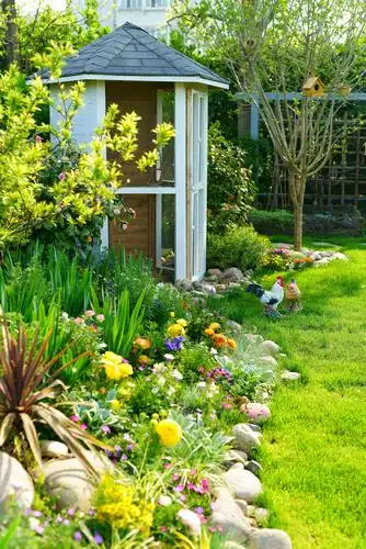 花园,处处映照着设计师与家人在自家花园里共度美好时光的童年回忆