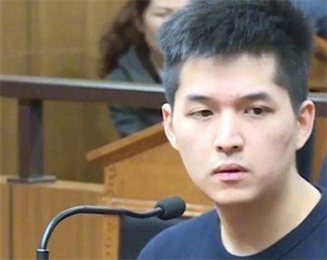 2020年朱晓东被执行死刑前,多次拒绝吃断头饭,行刑时已四肢瘫软