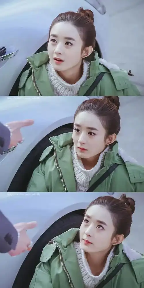 赵丽颖和张雪迎同时出席活动网友吐槽差别太大