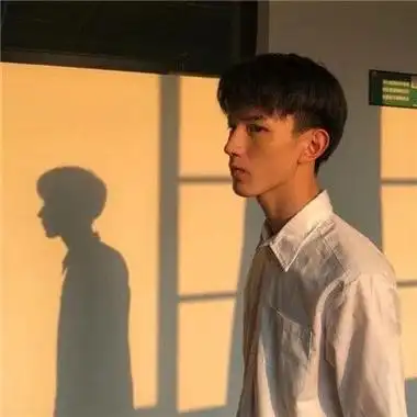 提供更多与很有魅力,阳光,好看,qq男生头像相关的头像图片挑选下载