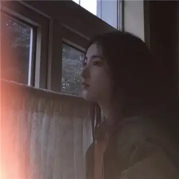 女生超拽头像2020霸气侧脸头像当吃货瘦了说明她不快乐了