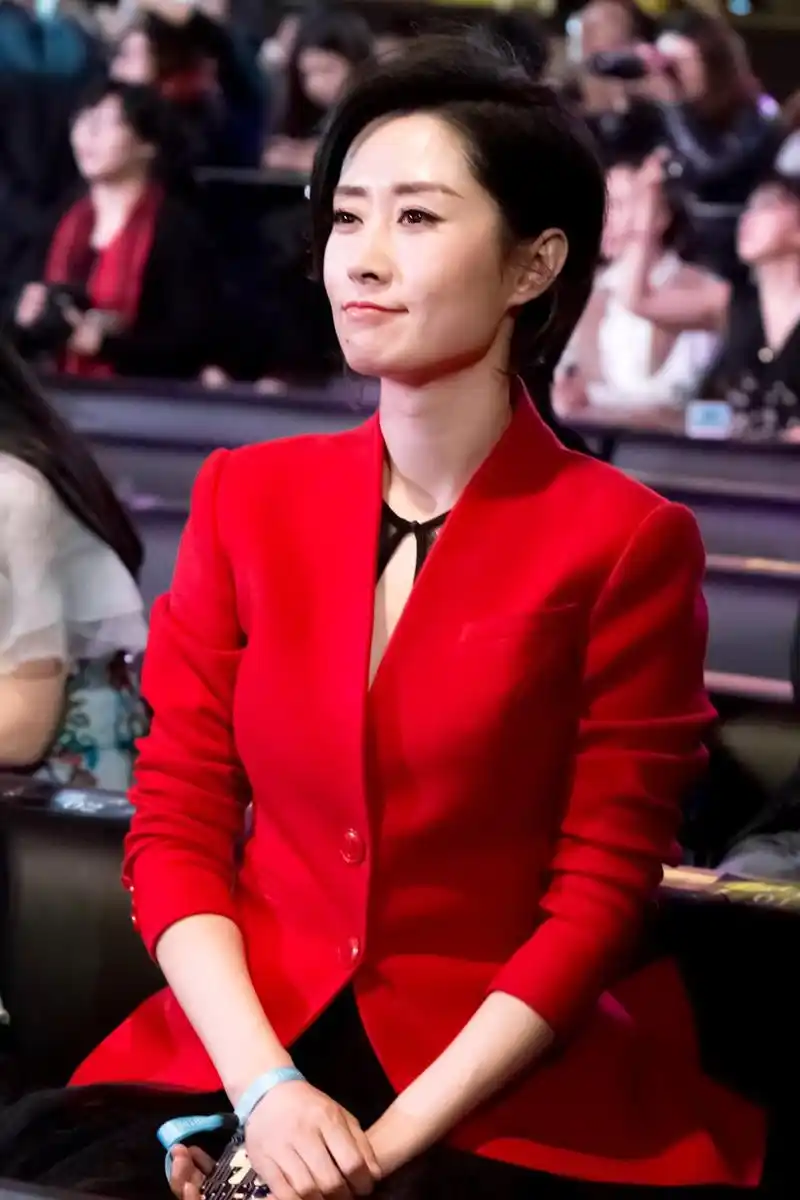 p>刘敏涛,1976年1月10日出生于山东省烟台市,中国内地女演员,毕业于